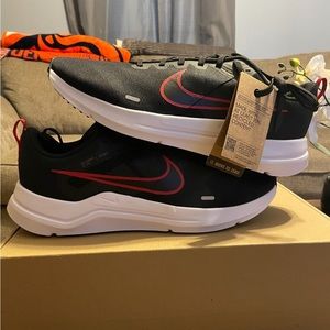 Nike Downshifter 12
